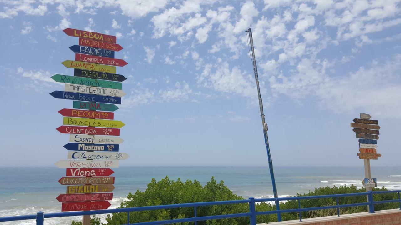 Villa Da Praia Azul Silveira  Exteriör bild